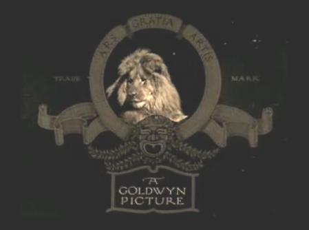 Uno de los primeros logotipos de la productora.